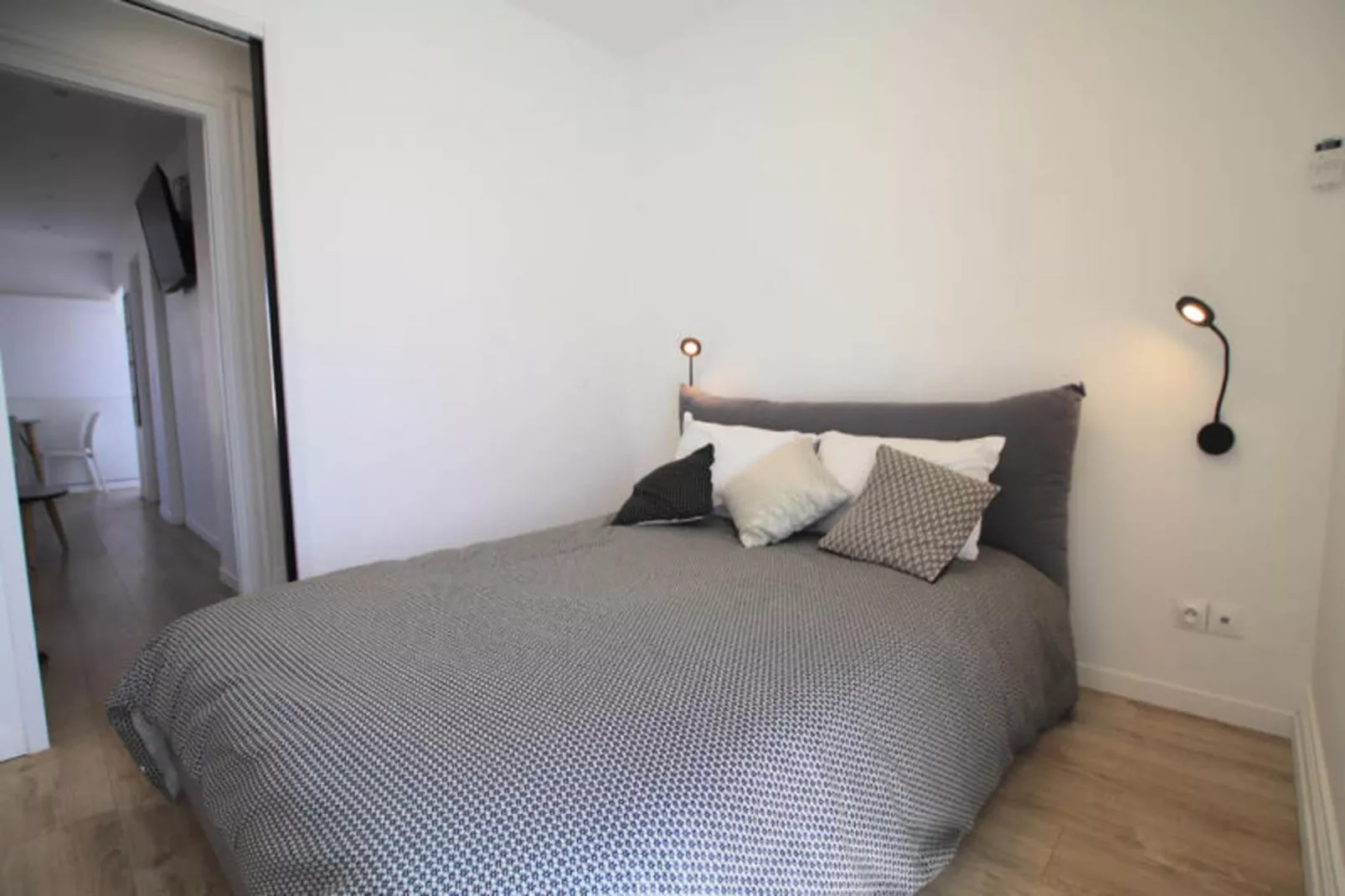 Appartements à Nice-Außenbereich Sommer