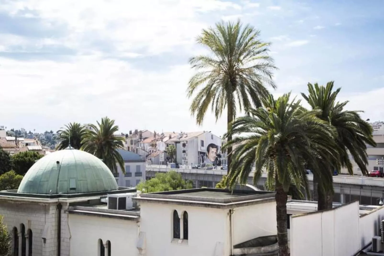 Résidence We &hearts; Cannes ! Cosy 3 Pi&egrave;ces Tout Confort Avec Terrasse Cannes Centre-Exterior in summer