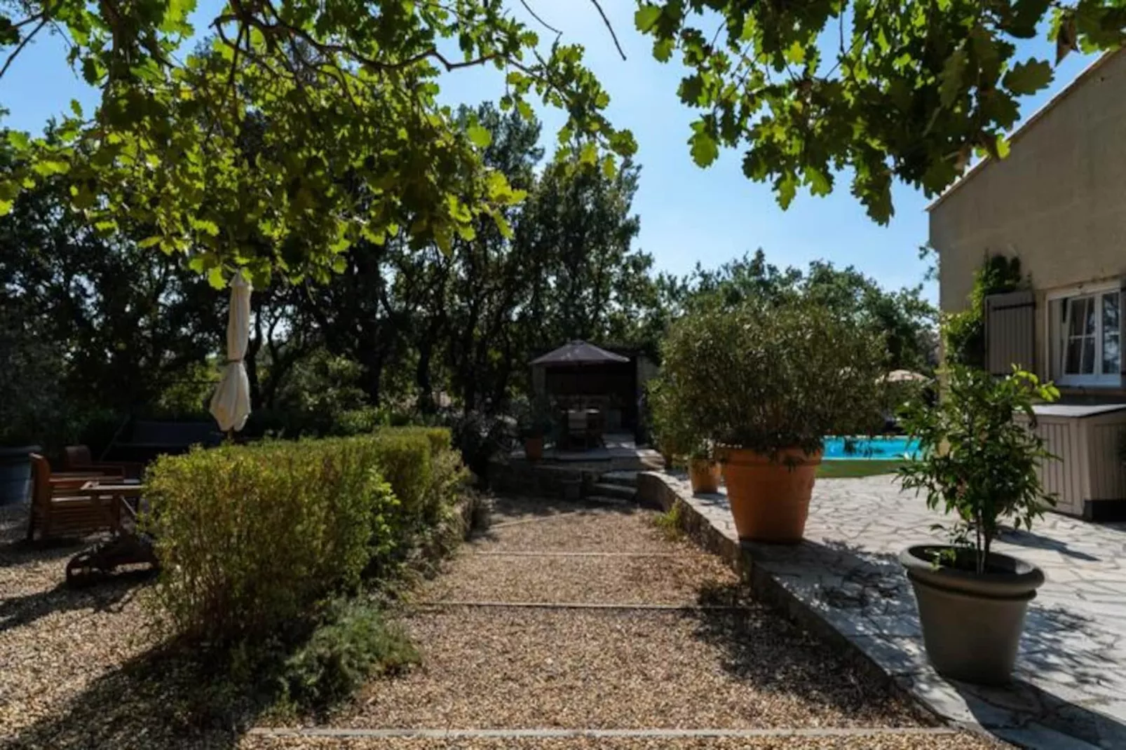 La Ch&ecirc;neraie. Proche Alpilles Et Luberon, Piscine Chauff&eacute;e-Image-tags.