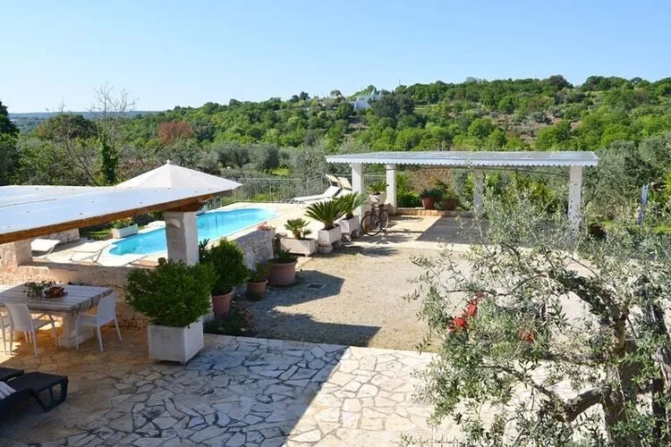 Holiday home Cisternino-Trullo Ulivo Antico-Jardin d'été