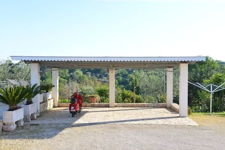 Holiday home Cisternino-Trullo Ulivo Antico-Jardin d'été