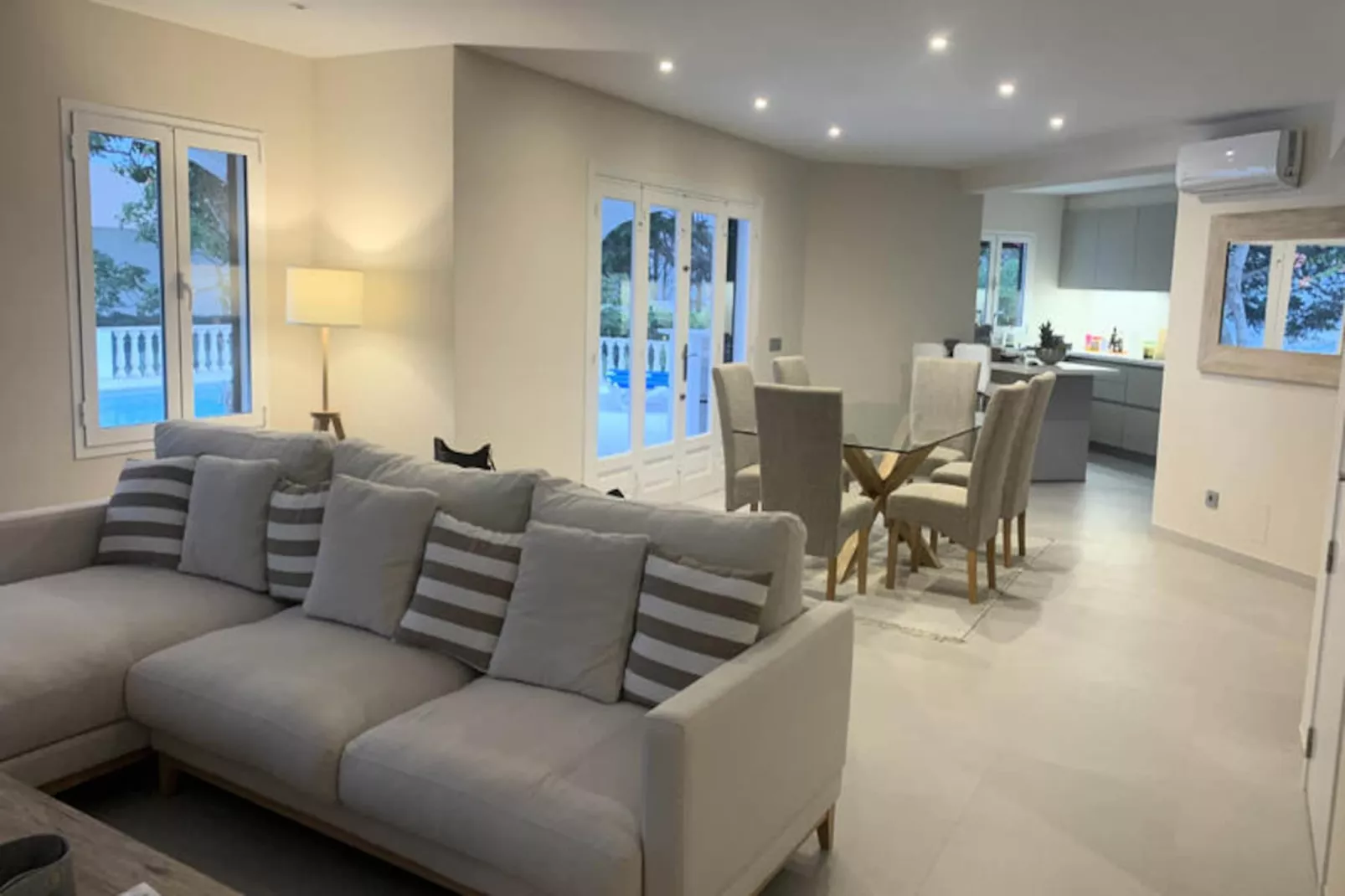 Maison à Binisafuller-Image-tags.