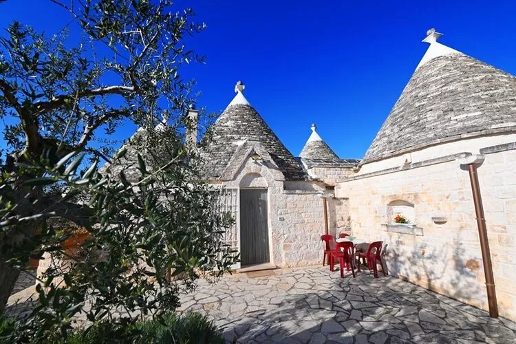 Holiday home Cisternino-Trullo Ulivo Antico-Extérieur été