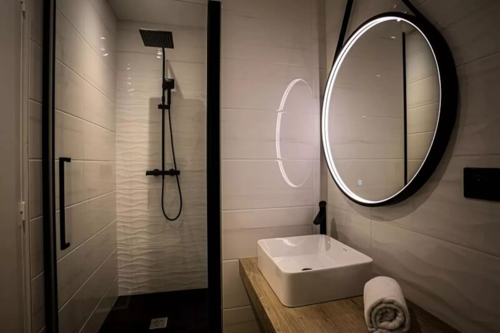 Maison à Perros-Guirec-Image-tags.