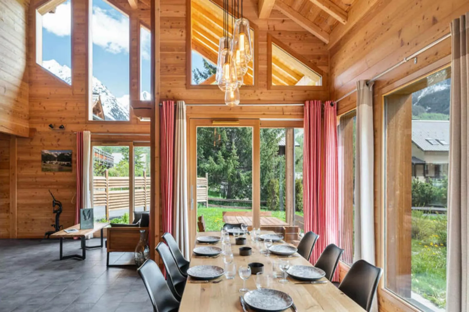 Résidence Marmottant-Außenbereich Sommer