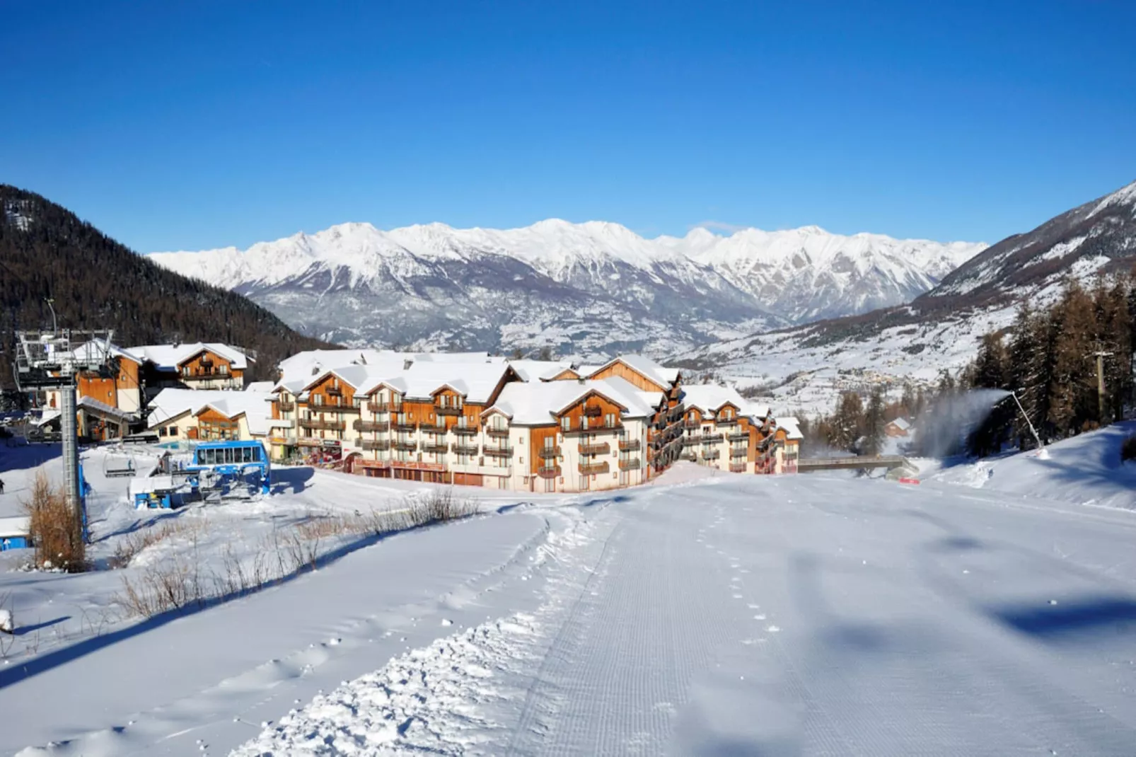 Résidence Pramouton-Zones hiver à 5 km