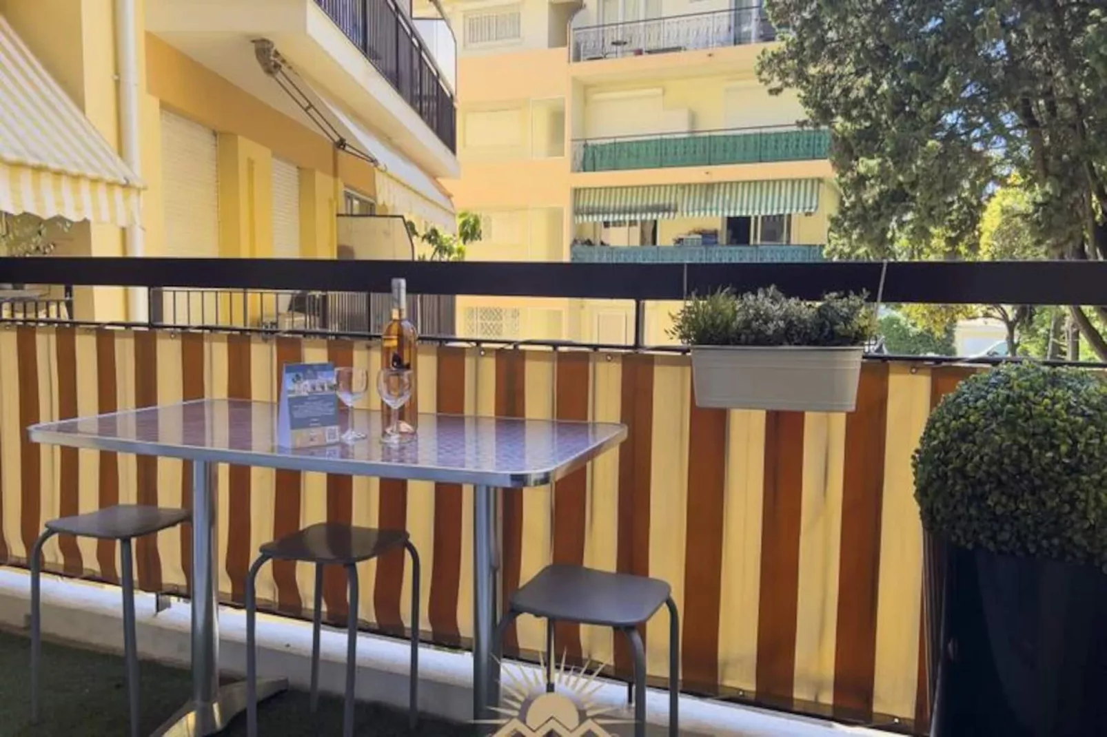 Le Surcouf Appartement Pour 4 By Sunset-Image-tags.