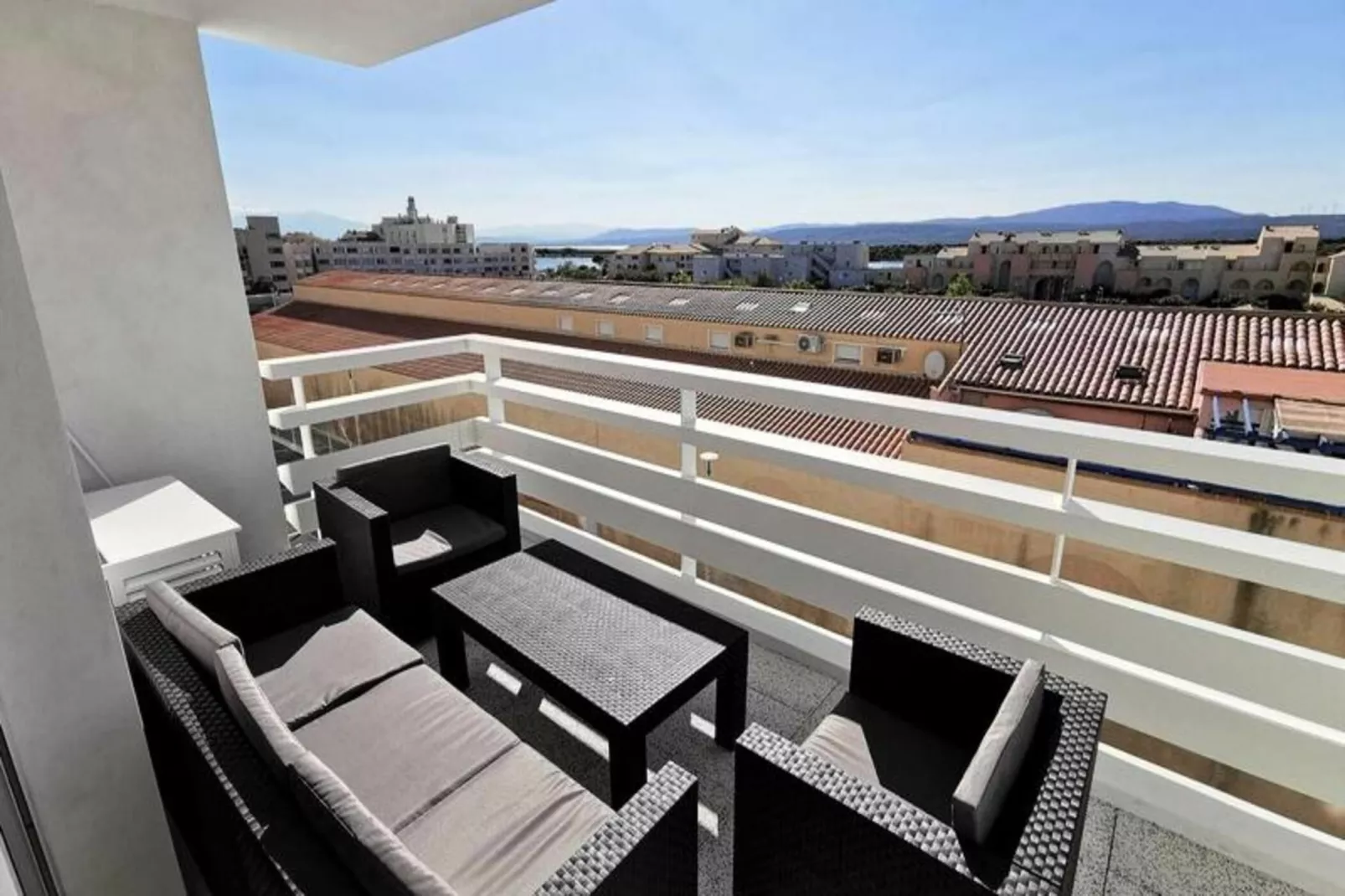 Résidence Les Voiles Blanches-Terrace balcony