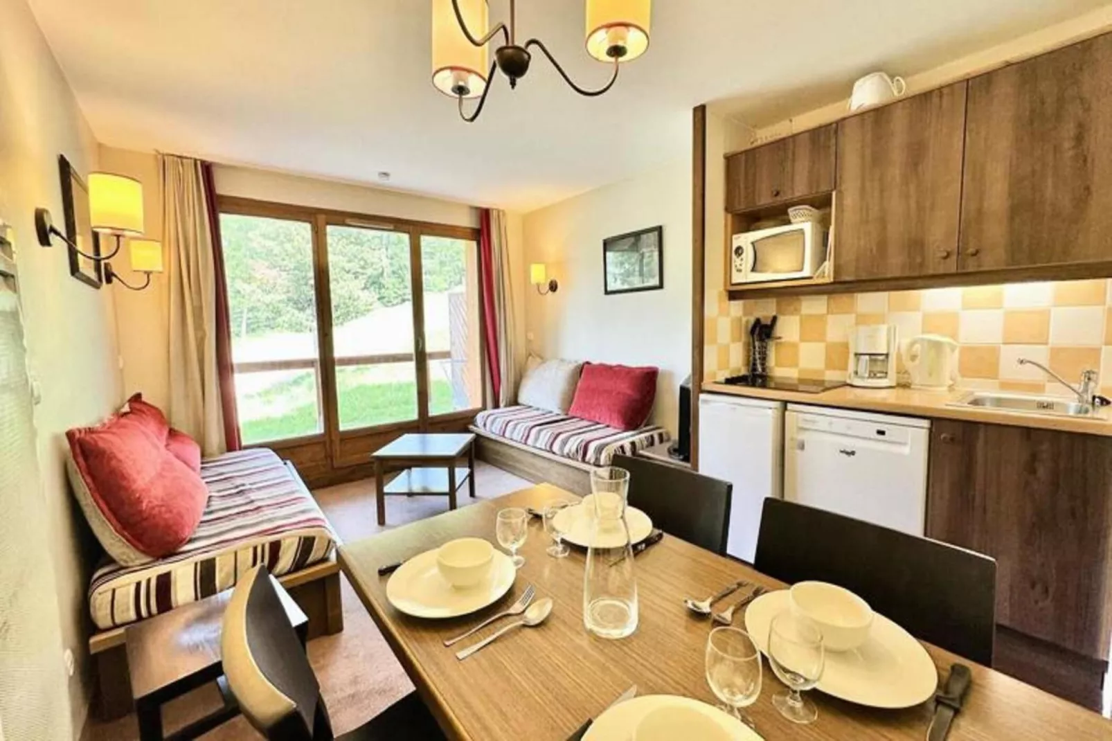 Résidence L'albane - Außenbereich Sommer