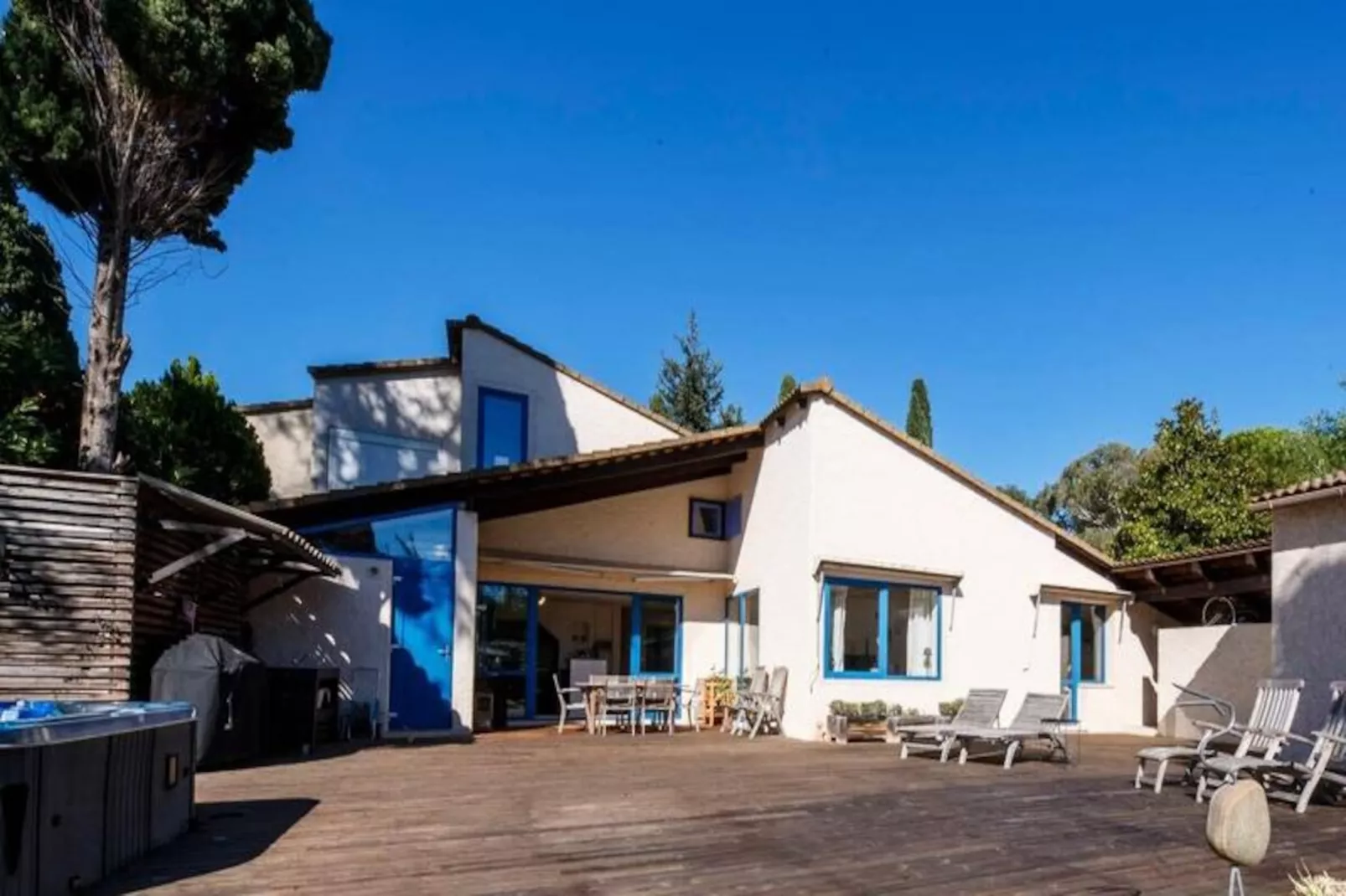 06v - Belle Villa - Jacuzzi - Piscine - Tennis-Image-tags.