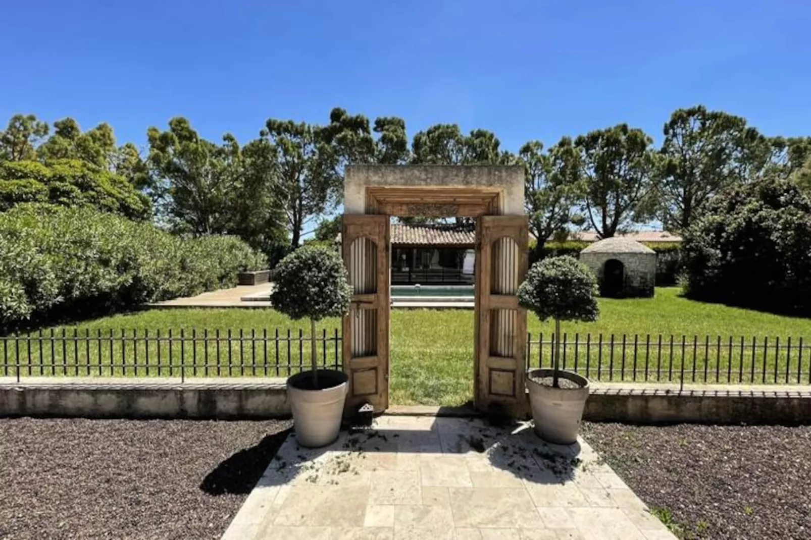 Belle Villa Contemporaine, Piscine Et Grand Jardin-Image-tags.