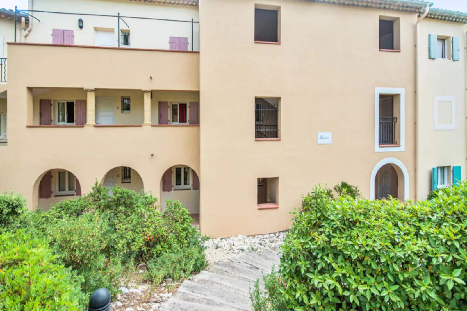 Village Pont Royal en Provence - maeva Home-Image-tags.