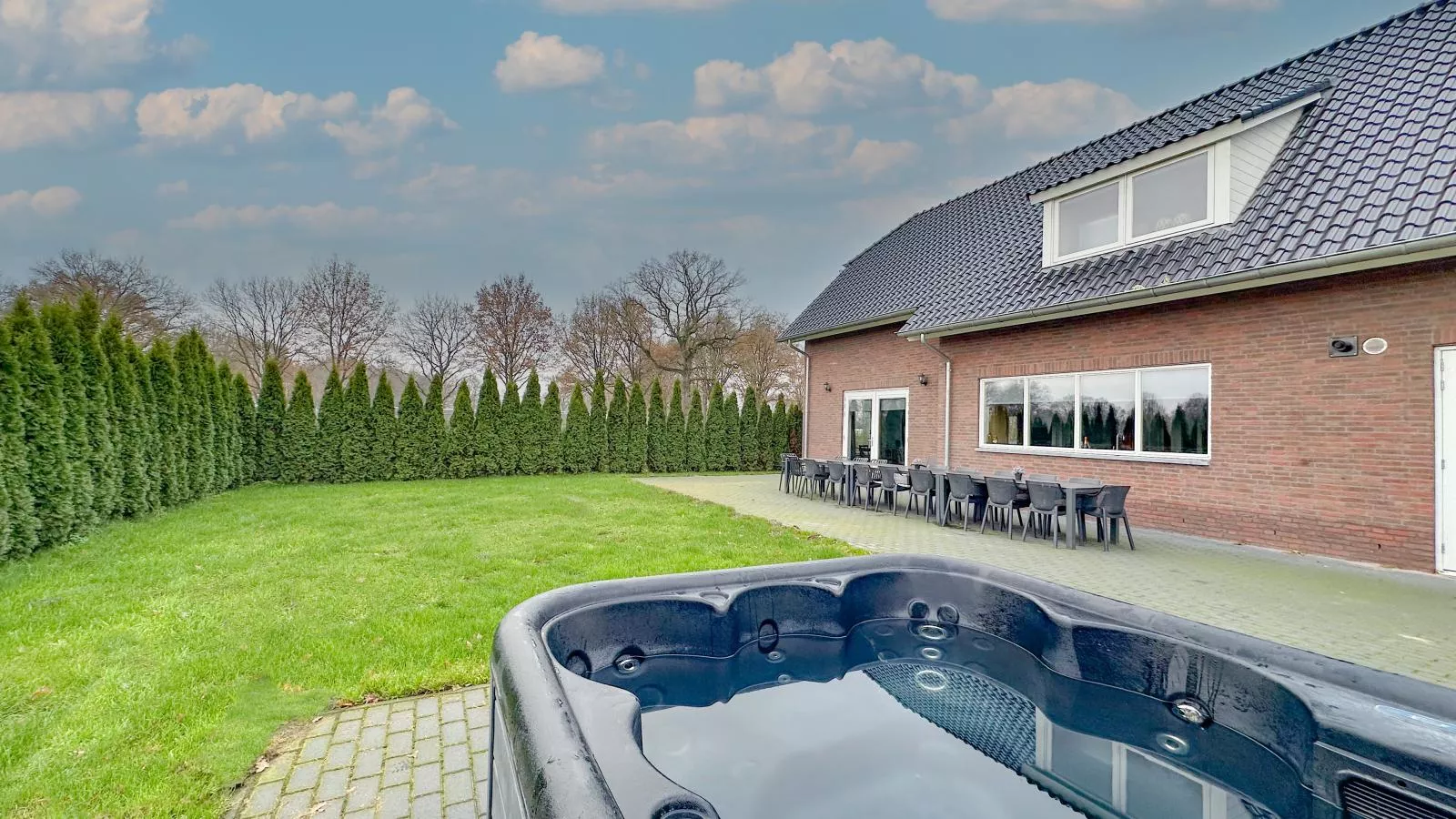 Landzicht-Extérieur été