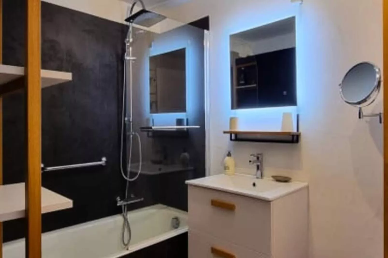 Appartement Dolce 3 Chambres 5 Pers/10min De Cannes-Image-tags.