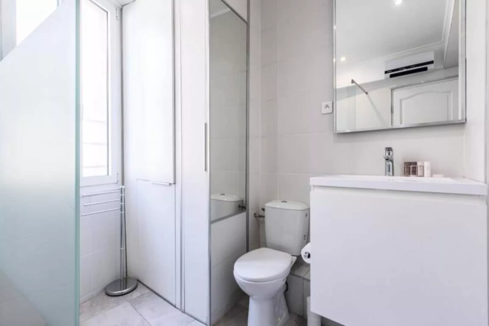 Palais & Croisette 1 Mn, 2 Pi&egrave;ces Spacieux Avec Balcon - Olam Properties-Außenbereich Sommer