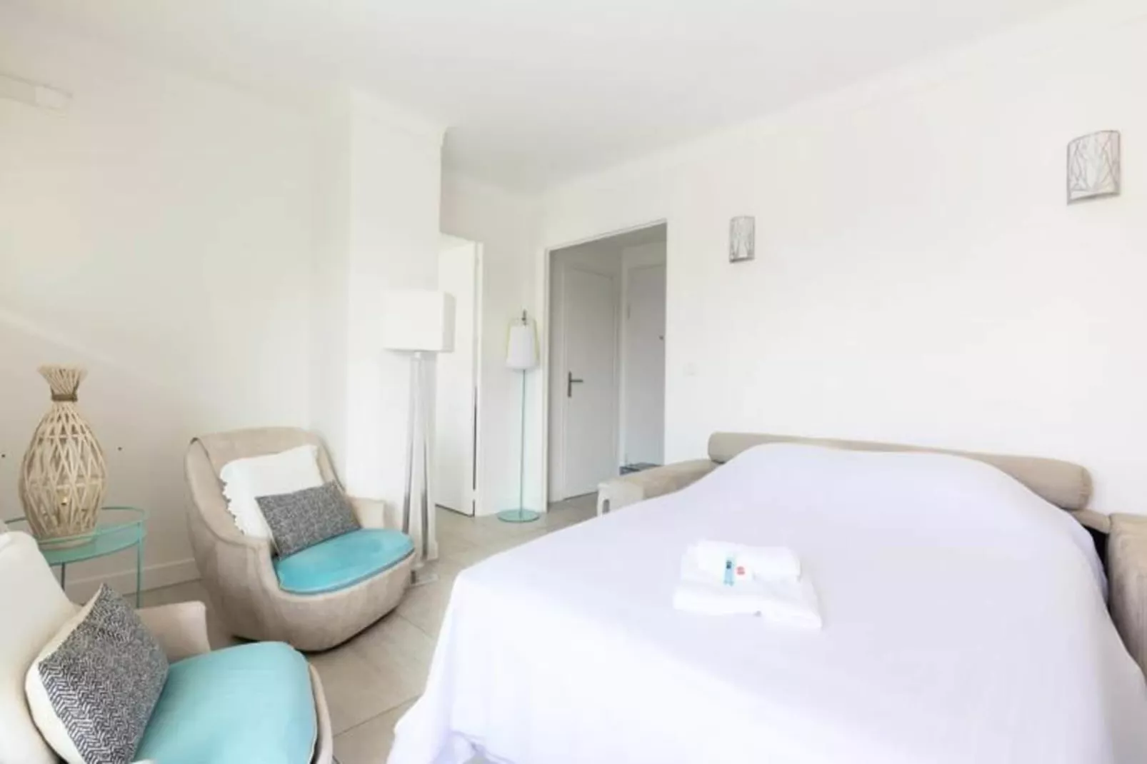 Résidence We &hearts; Cannes ! Cosy 3 Pi&egrave;ces Tout Confort Avec Terrasse Cannes Centre-Exterior in summer