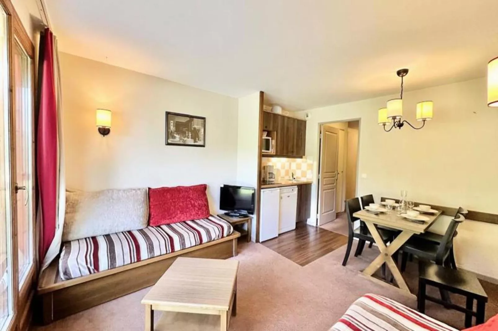 Résidence L'albane - Außenbereich Sommer