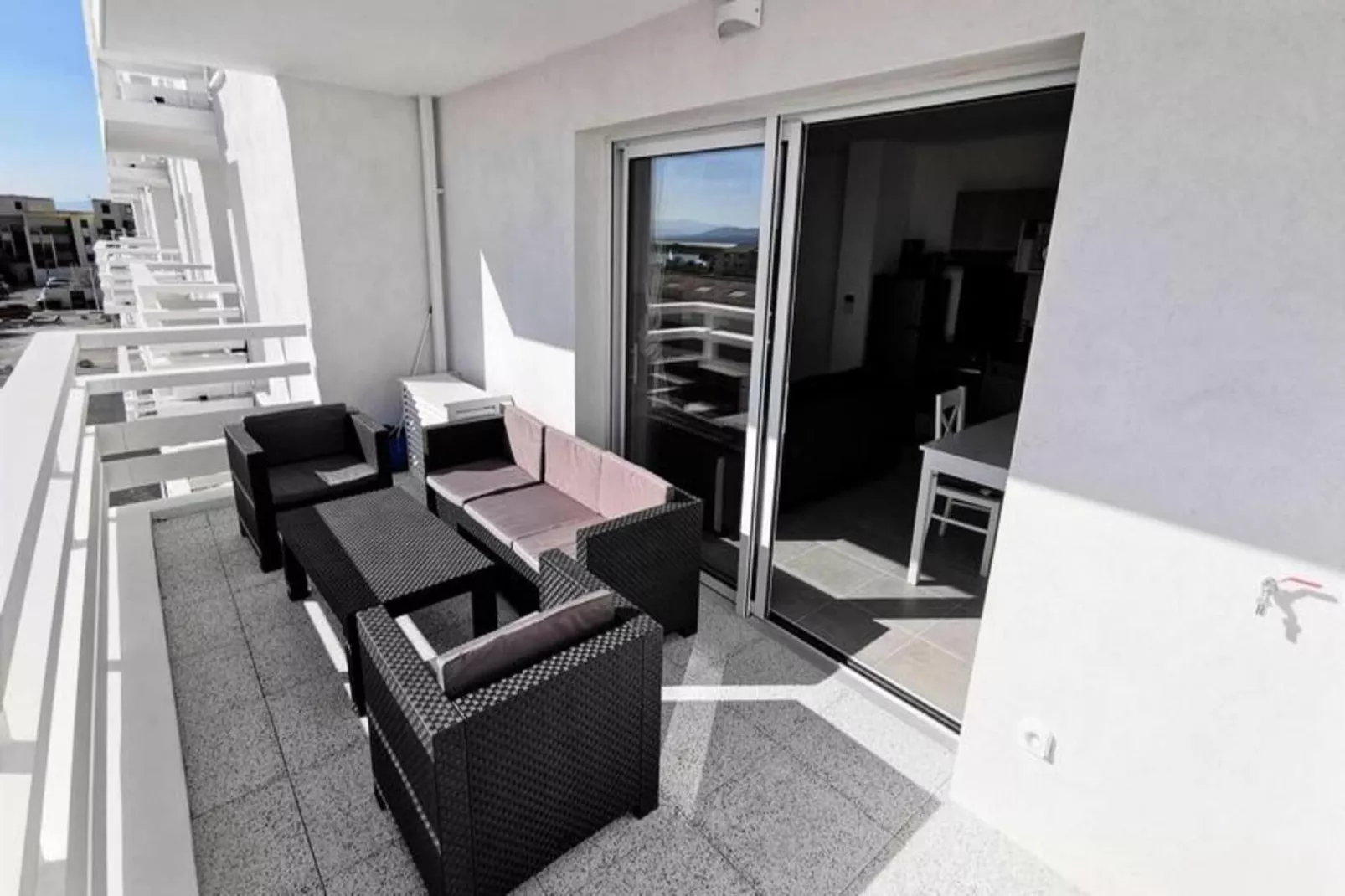 Résidence Les Voiles Blanches-Terrace balcony