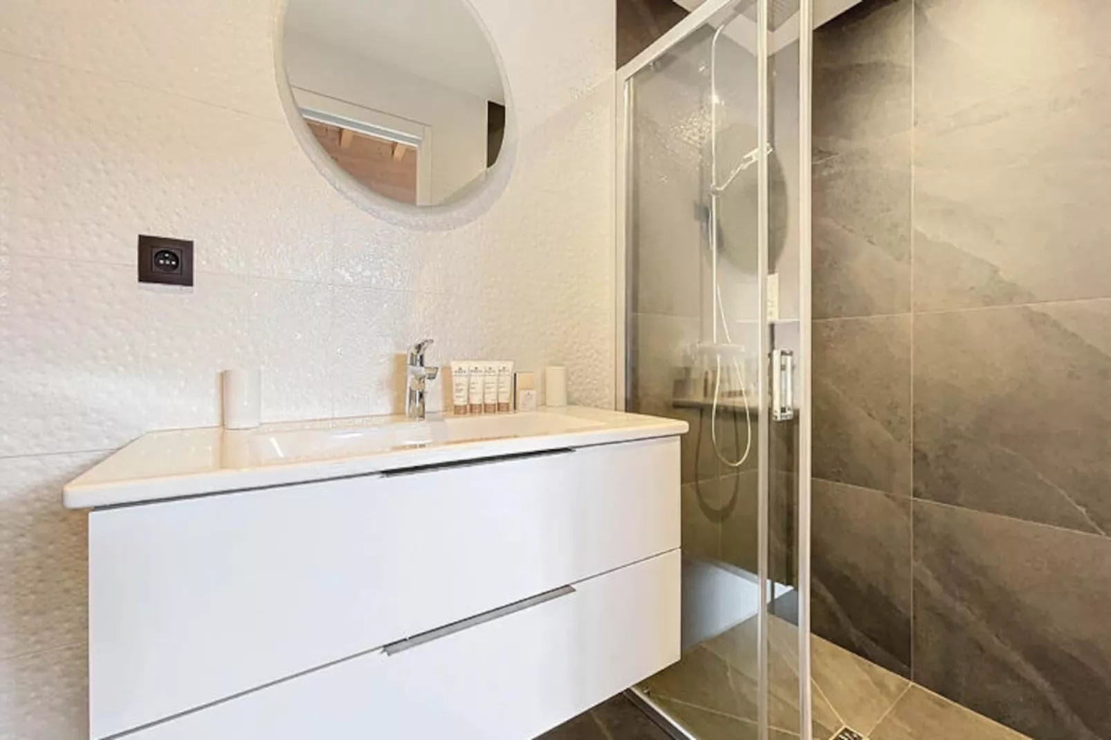 Chalets à Montriond-Image-tags.