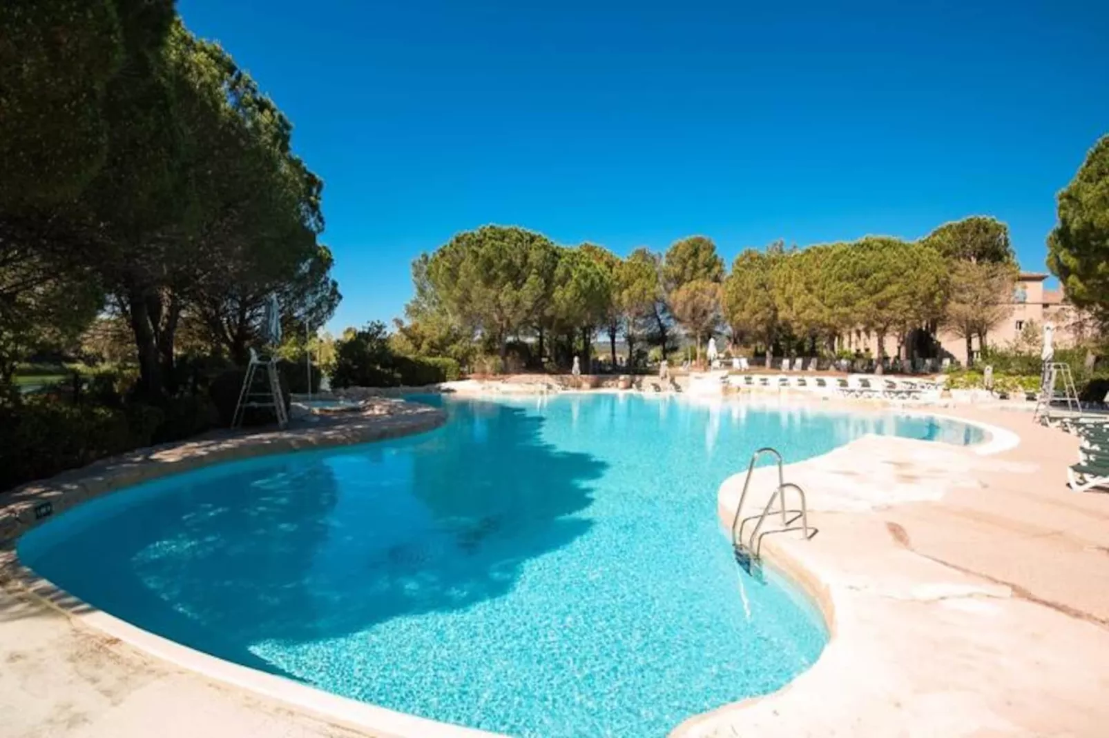Les Mas et Villas de Pont Royal en Provence - maeva Home-Image-tags.