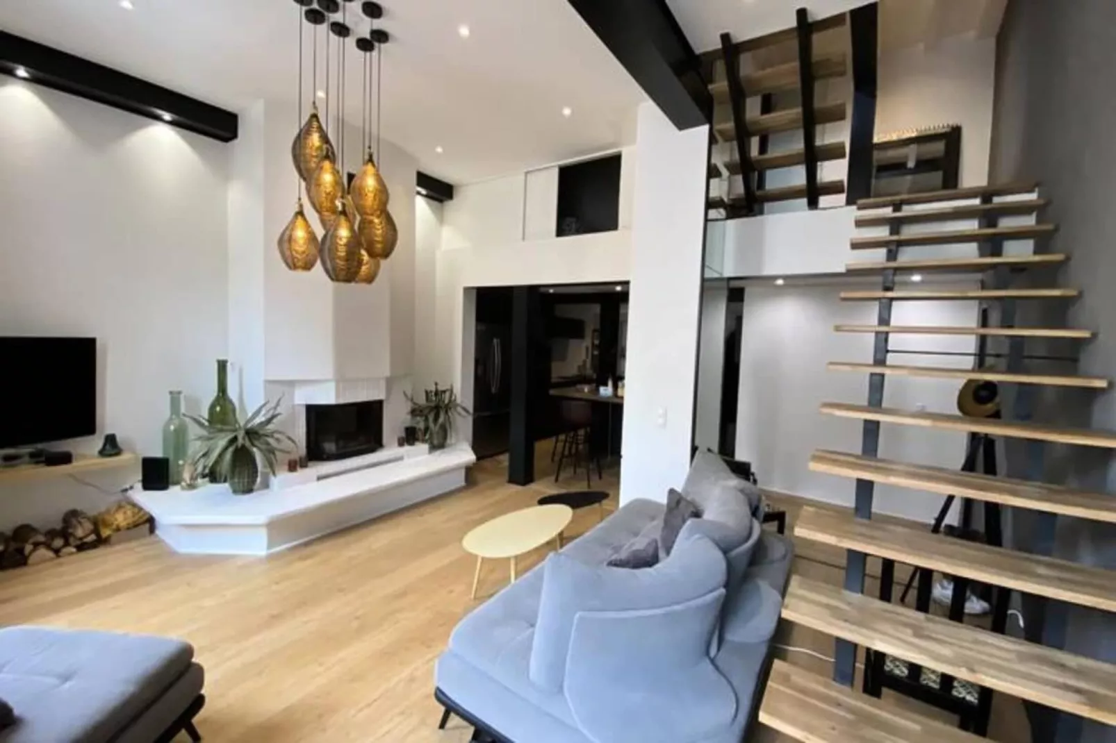 06bx : Superbe Loft - 100m2 - 6 Personnes-Exterior in summer