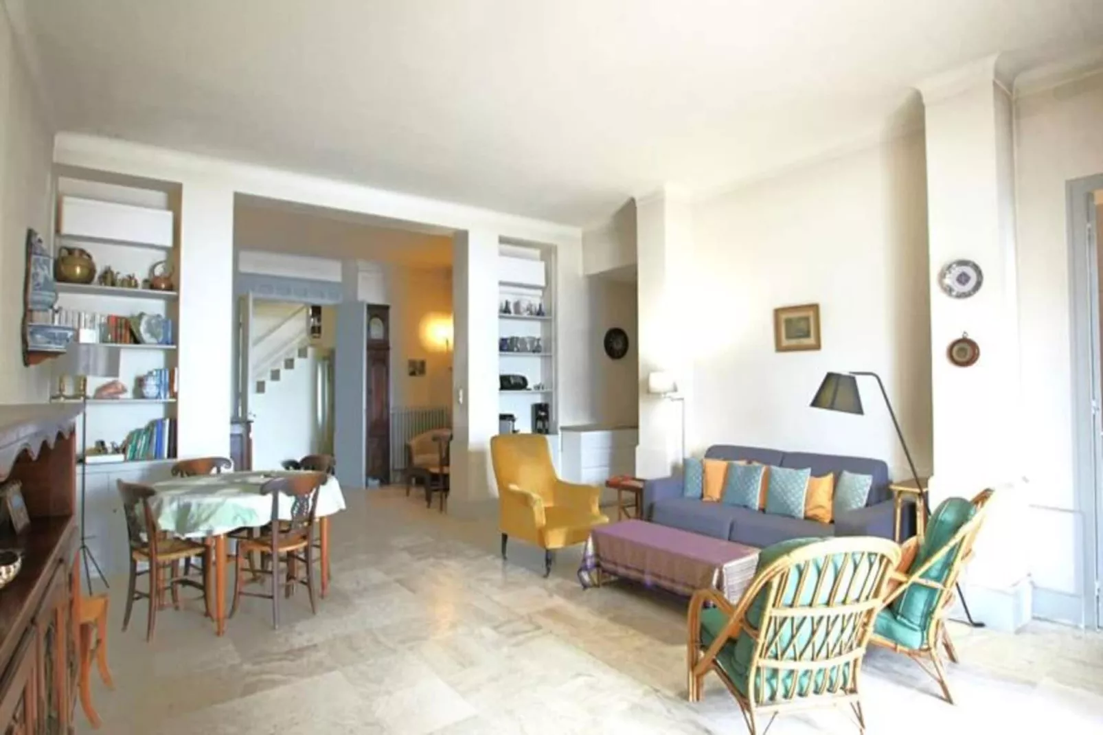 Résidence Appartement 145 M2 Face &agrave; La Mer / Acc&egrave;s Priv&eacute; &agrave; La Mer-Exterior in summer