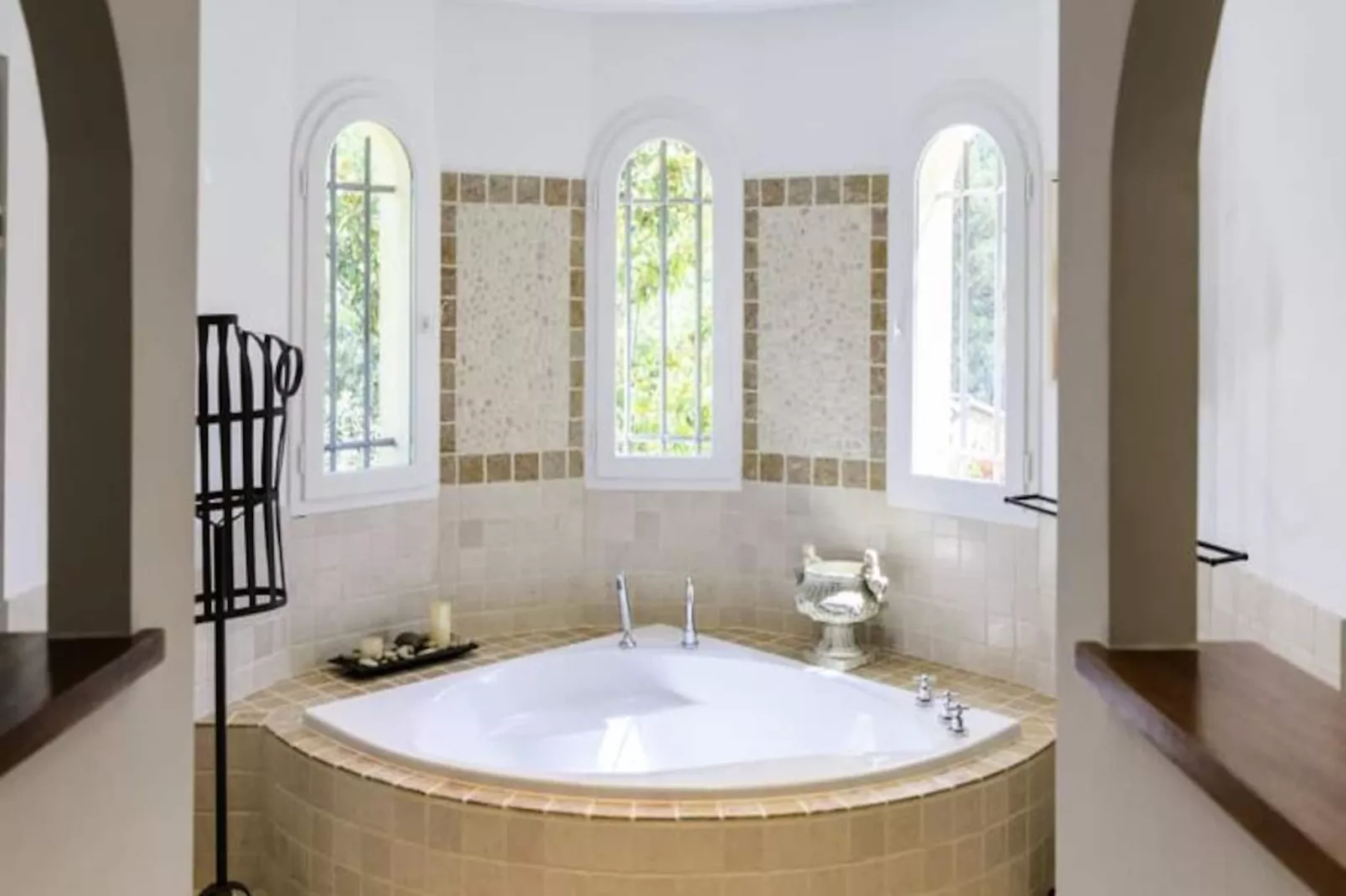 Villa Clara Le R&ecirc;ve Proven&ccedil;al Sur Le Golf De Pont Royal !-Image-tags.