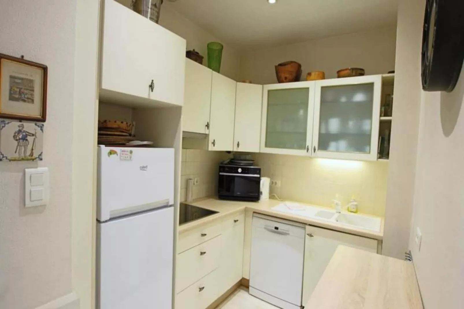 Résidence Appartement 145 M2 Face &agrave; La Mer / Acc&egrave;s Priv&eacute; &agrave; La Mer-Exterior in summer