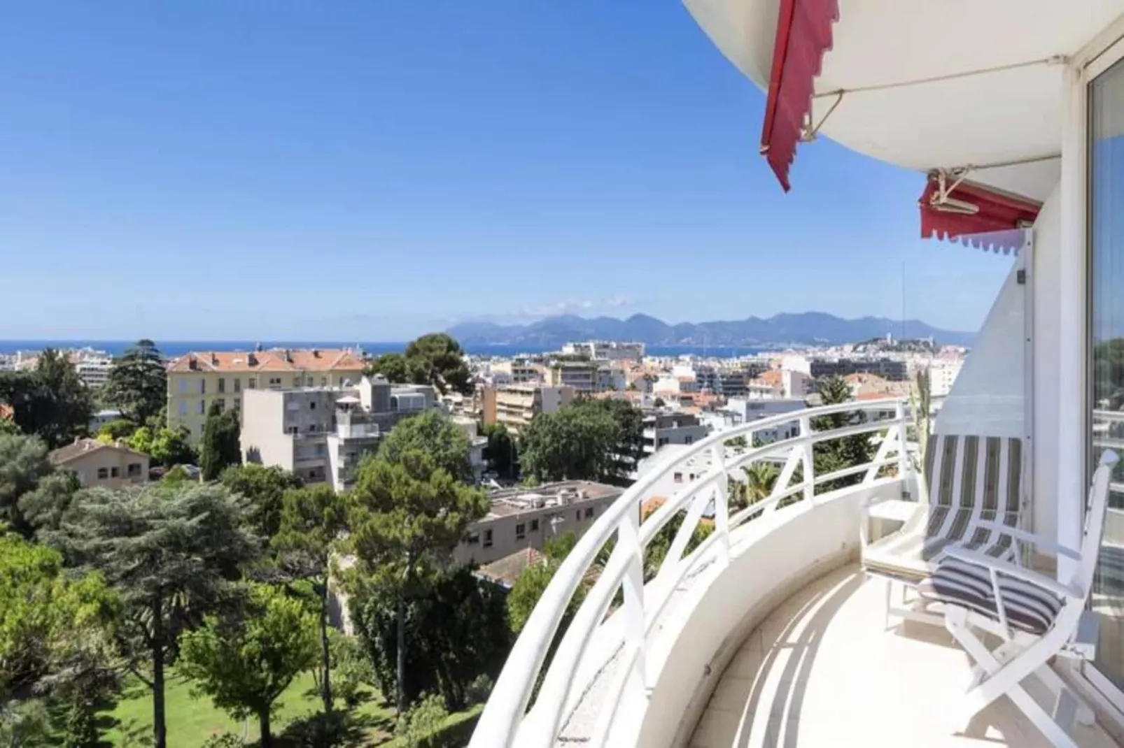 Résidence Appartement Enti&egrave;rement &eacute;quip&eacute; De 105 M2 Avec Vue Mer Et Collines-Extérieur été