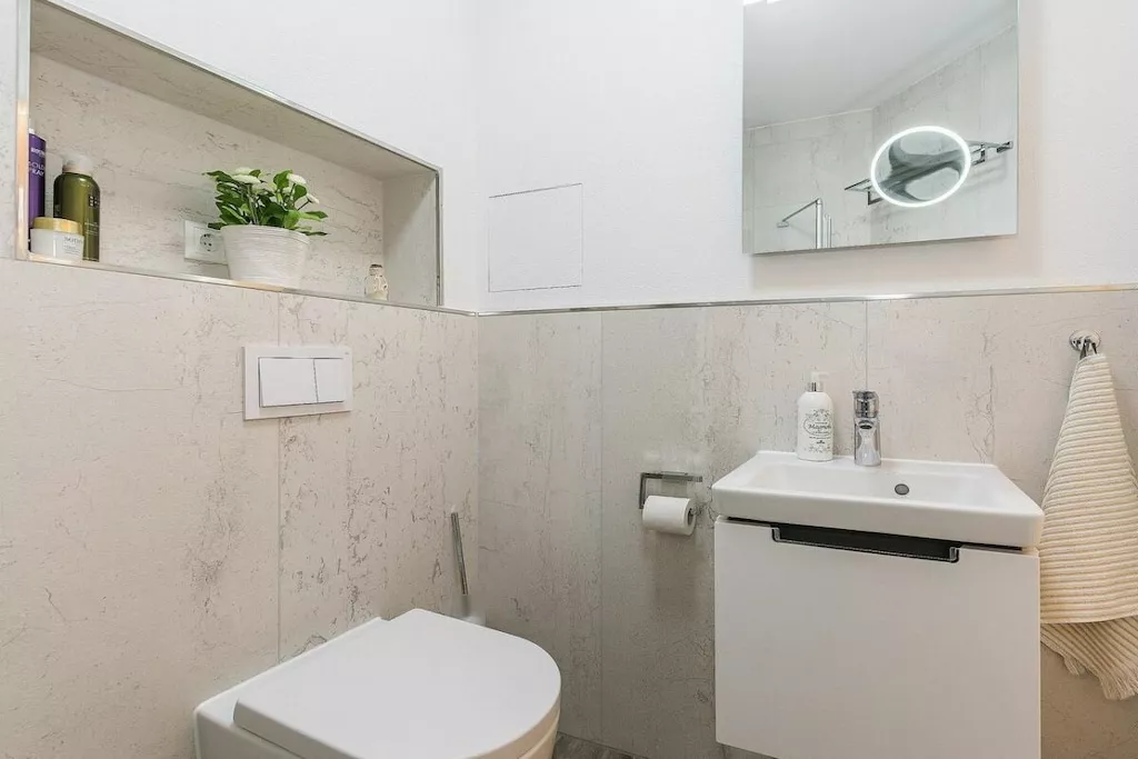 215148-Nicht zugeordnet