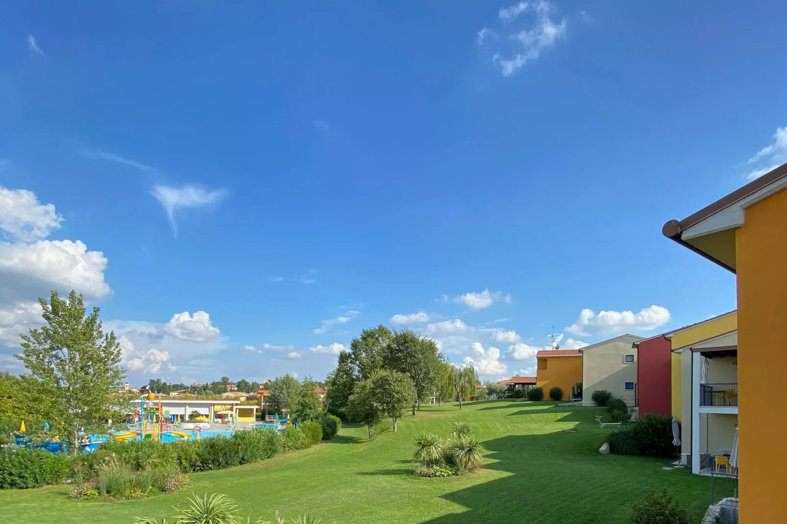 Residence Belvedere Village Castelnuovo del Garda-trilocale Std-Gärten Sommer