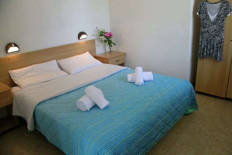 Holiday park Bella Italia, Peschiera-Primula-Schlafzimmer