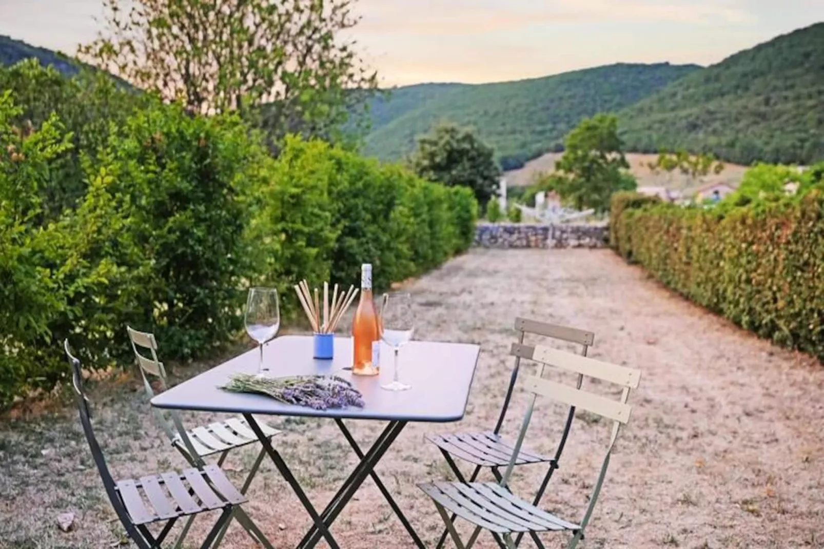 Mas La Miellerie | Charme Authentique Et Nature-Image-tags.