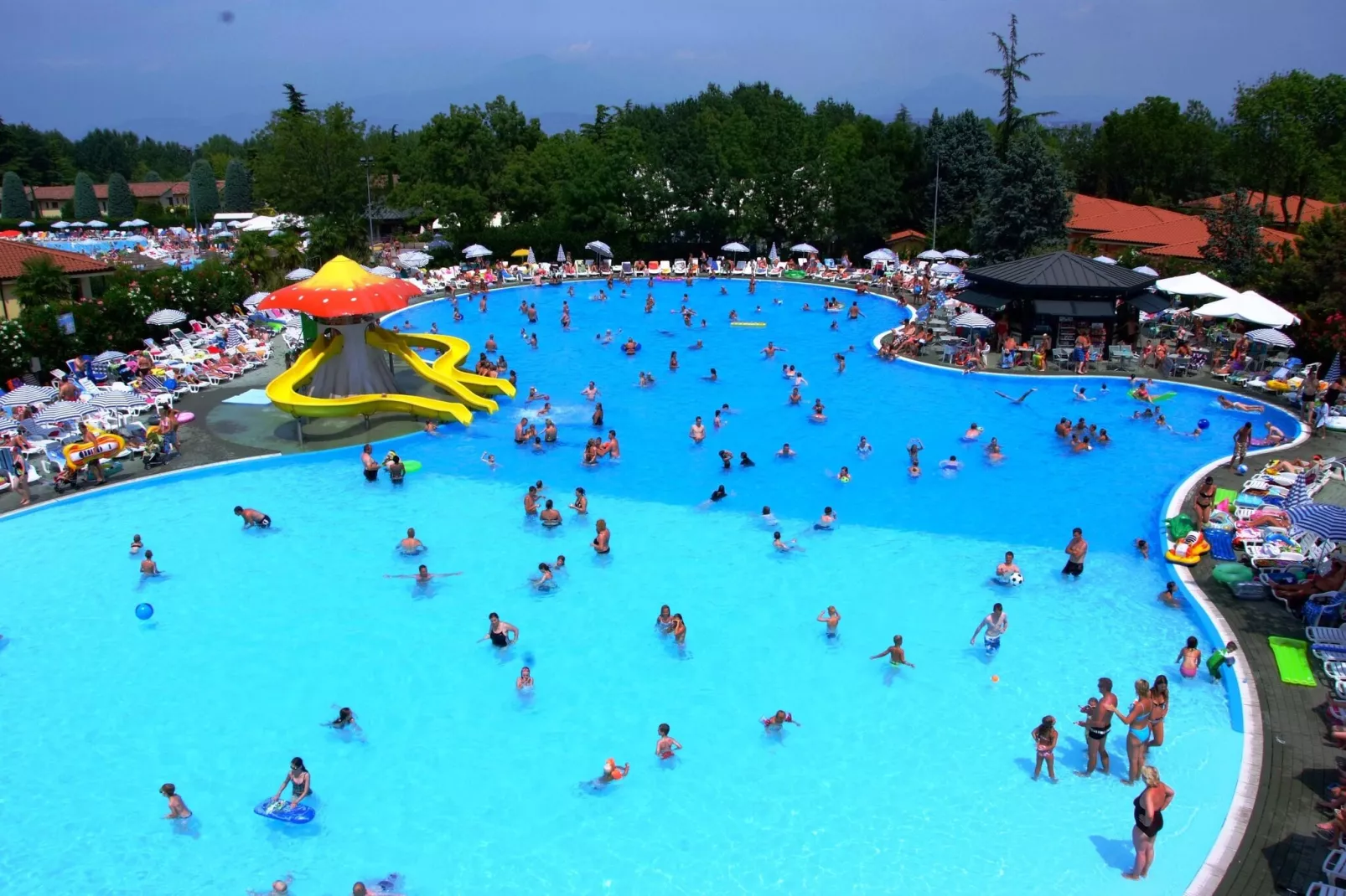 Holiday park Bella Italia, Peschiera-Primula-Schwimmbad