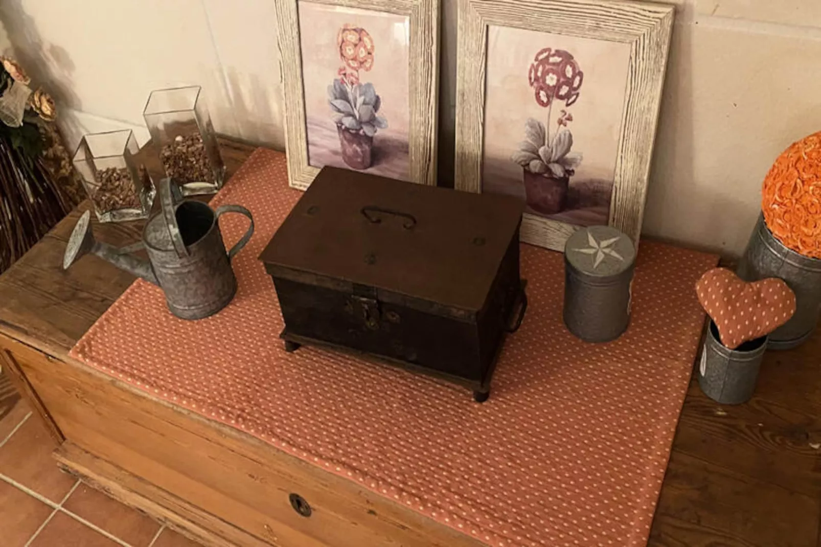 Maison à Son Bou-Image-tags.