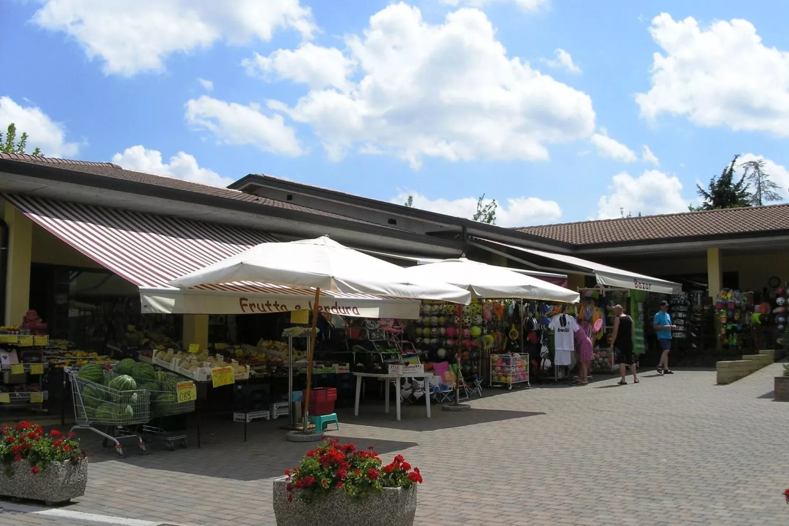 Holiday park Bella Italia, Peschiera-Glicine-Installations du parc