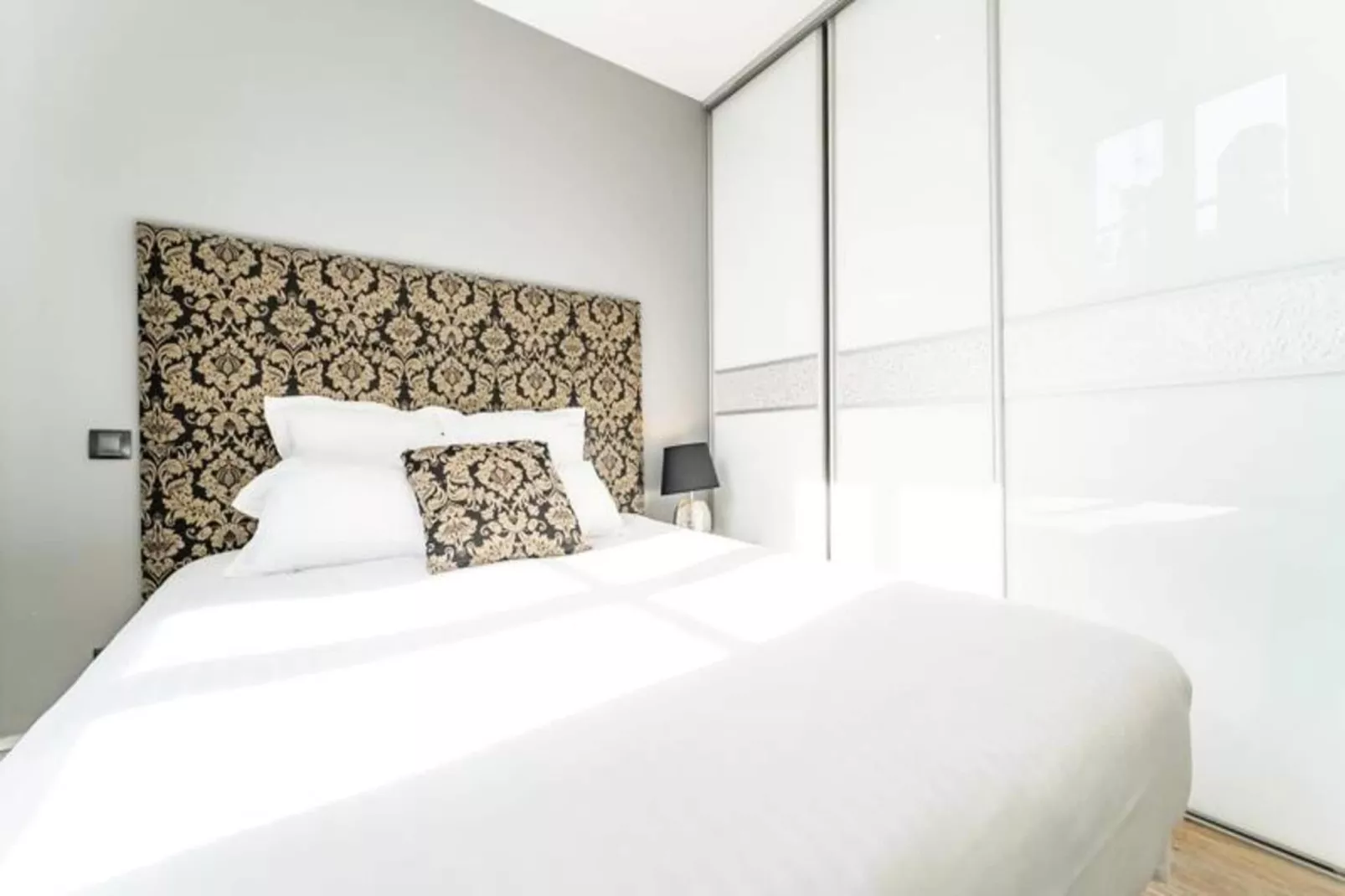 Chaleureux Appartement Au C&oelig;ur Du Quartier Historique Saint-michel