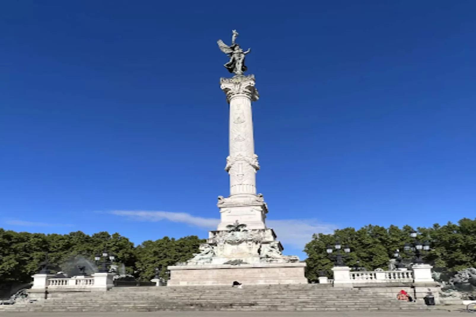 Charmant Et Rayonnant Appartement De 55 M&sup2; Situ&eacute; Dans Le Coeur De Bordeaux