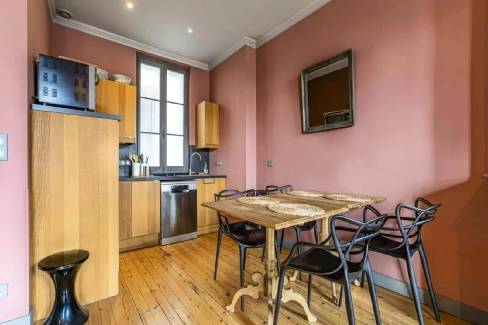 Superbe Appartement Pour 5 Personnes Id&eacute;alement Situ&eacute; Place Gambetta