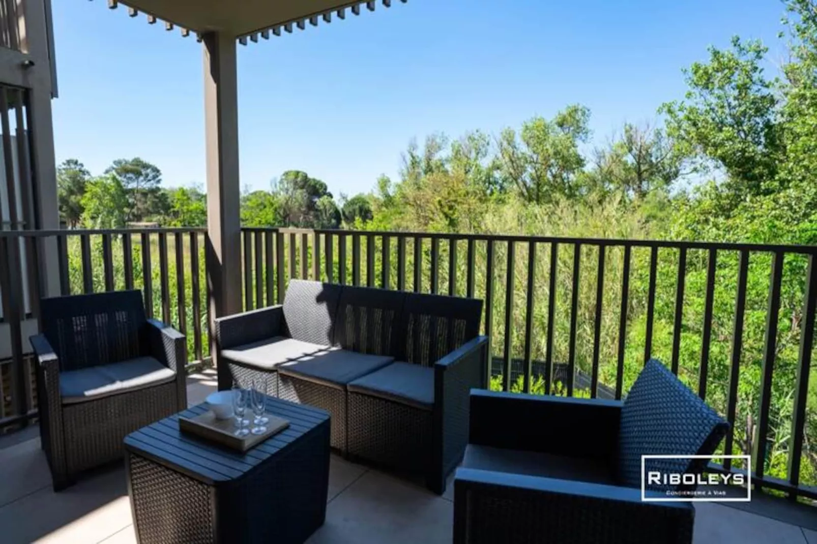 T4 Climatis&eacute; Avec Piscine &agrave; 400m De La Mer