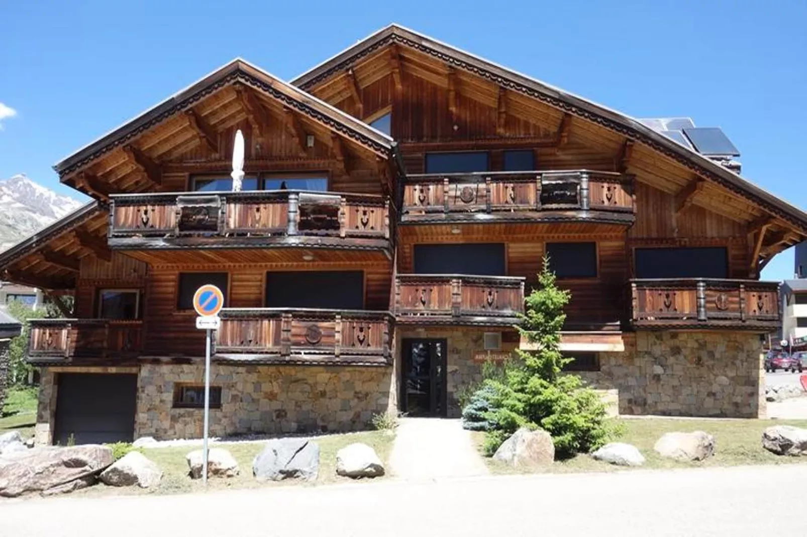 Chalet Alpina