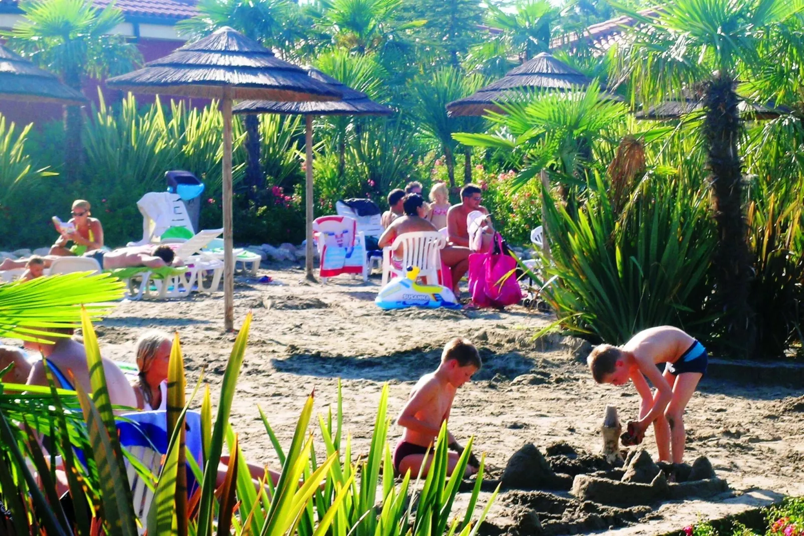 Residence Eden, Peschiera-bilo-Zones d'été à 1 km