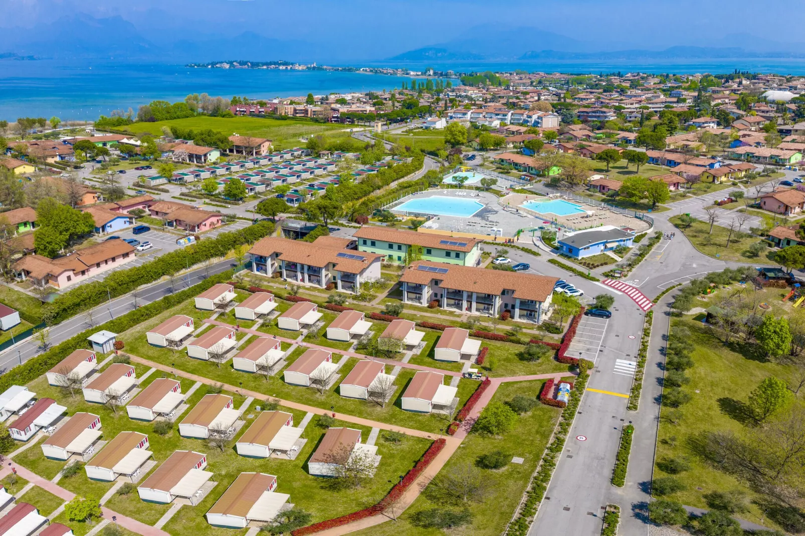 Mobile Homes The Garda Village, Sirmione-Maxi Caravan-Exterior summer