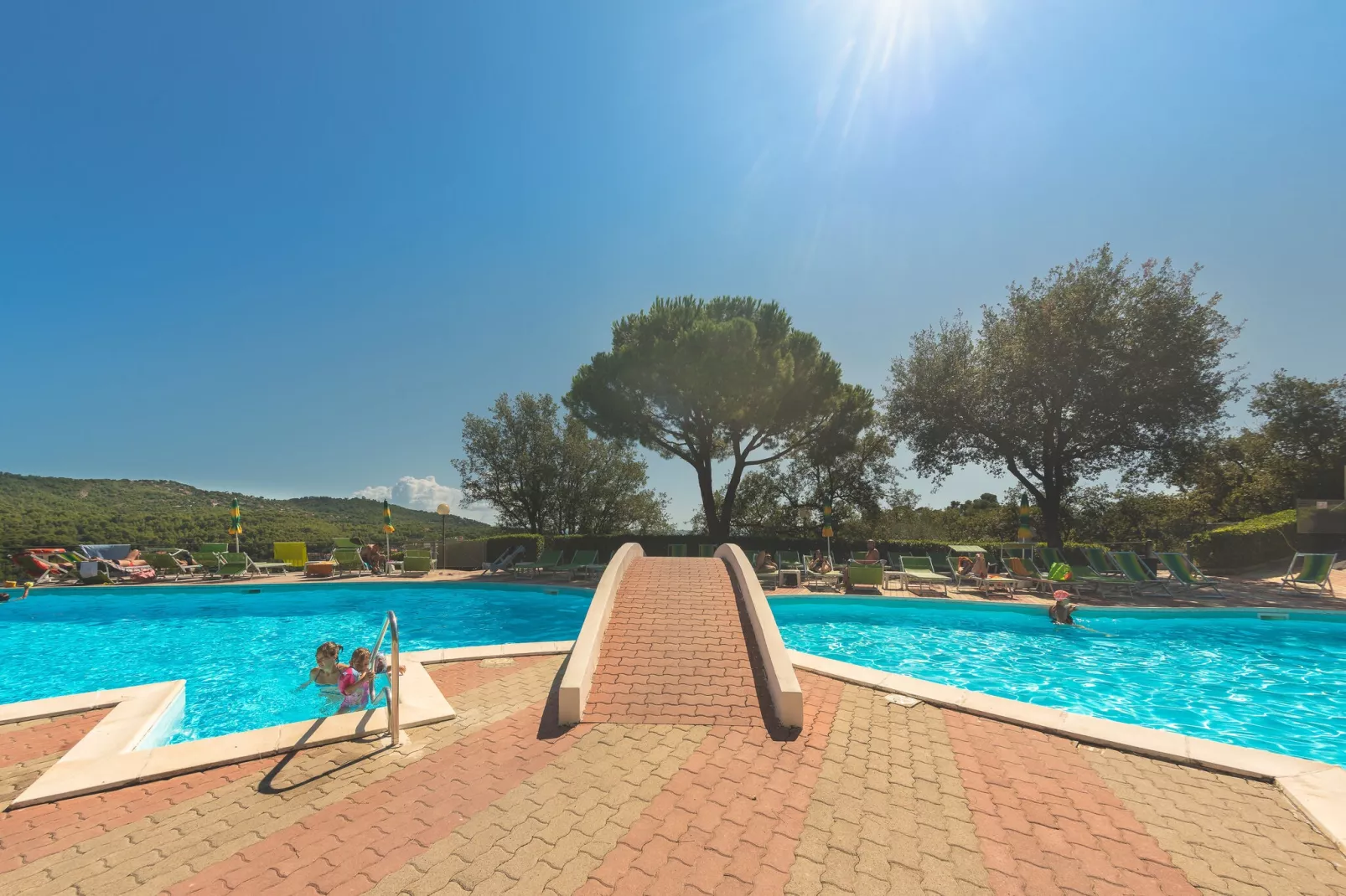Ferienanlage Villaggio Colombo Andora Typ VT4 / V4-Pool
