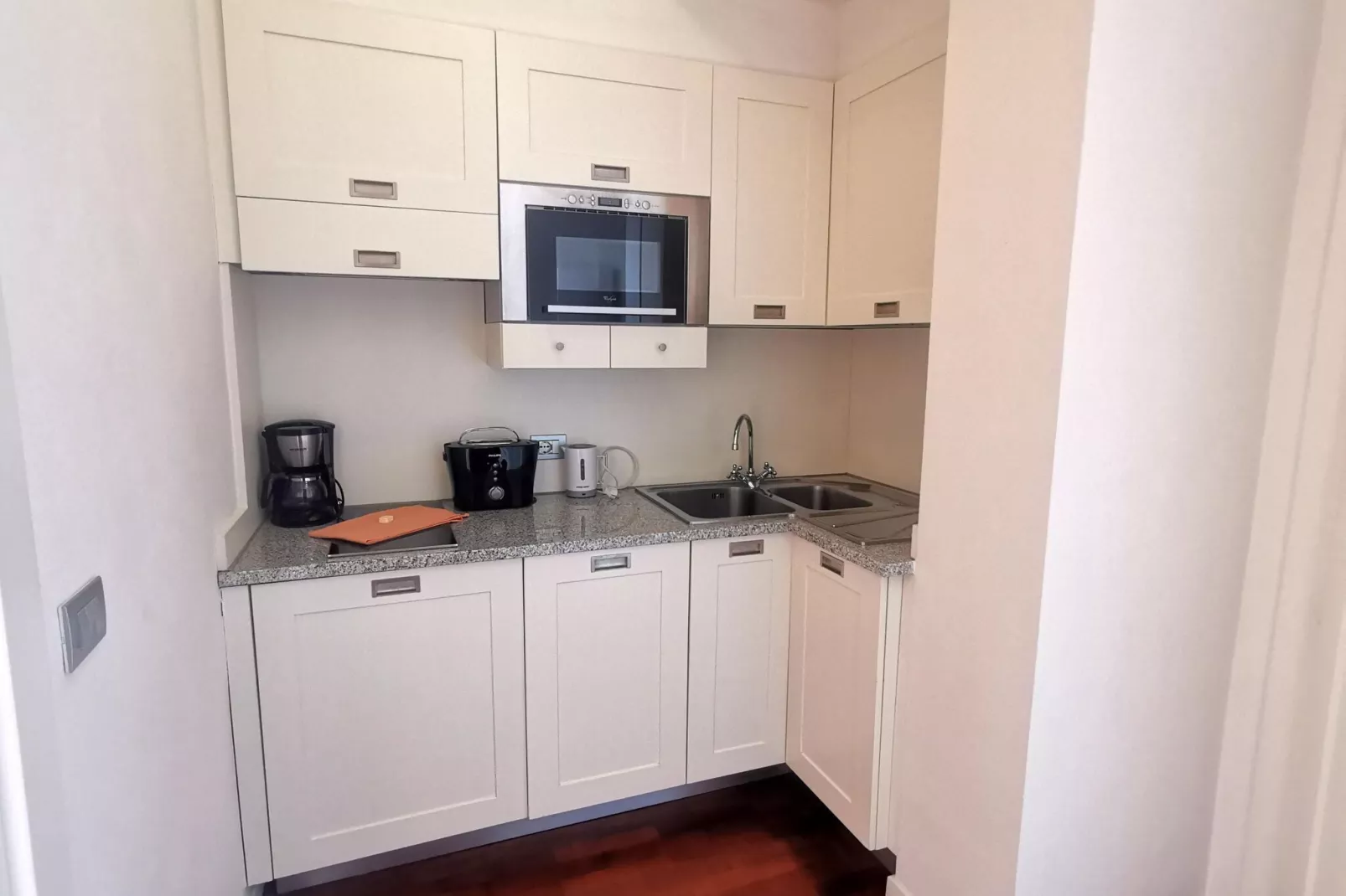Residence Antico Verbano Meina-Bilo 3J - 3 pers-Cuisine