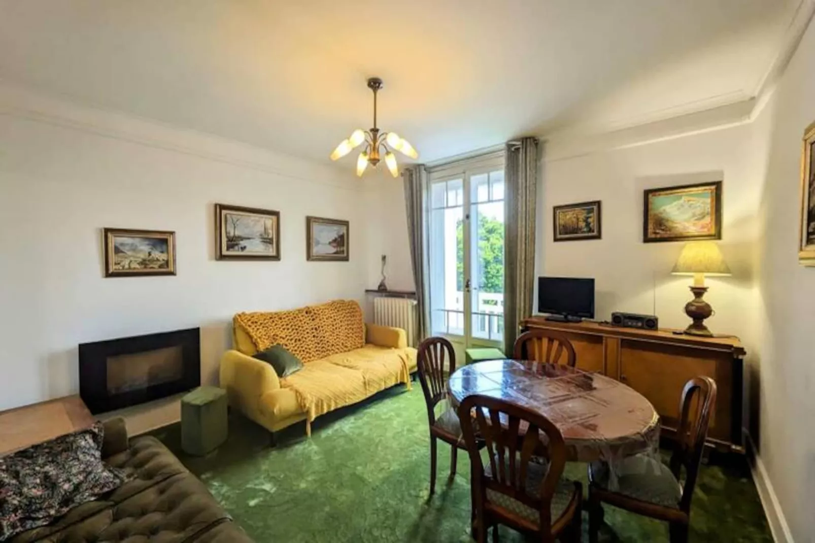 Studio Au Grand H&ocirc;tel Du Revard : Un Voyage Dans Le Temps