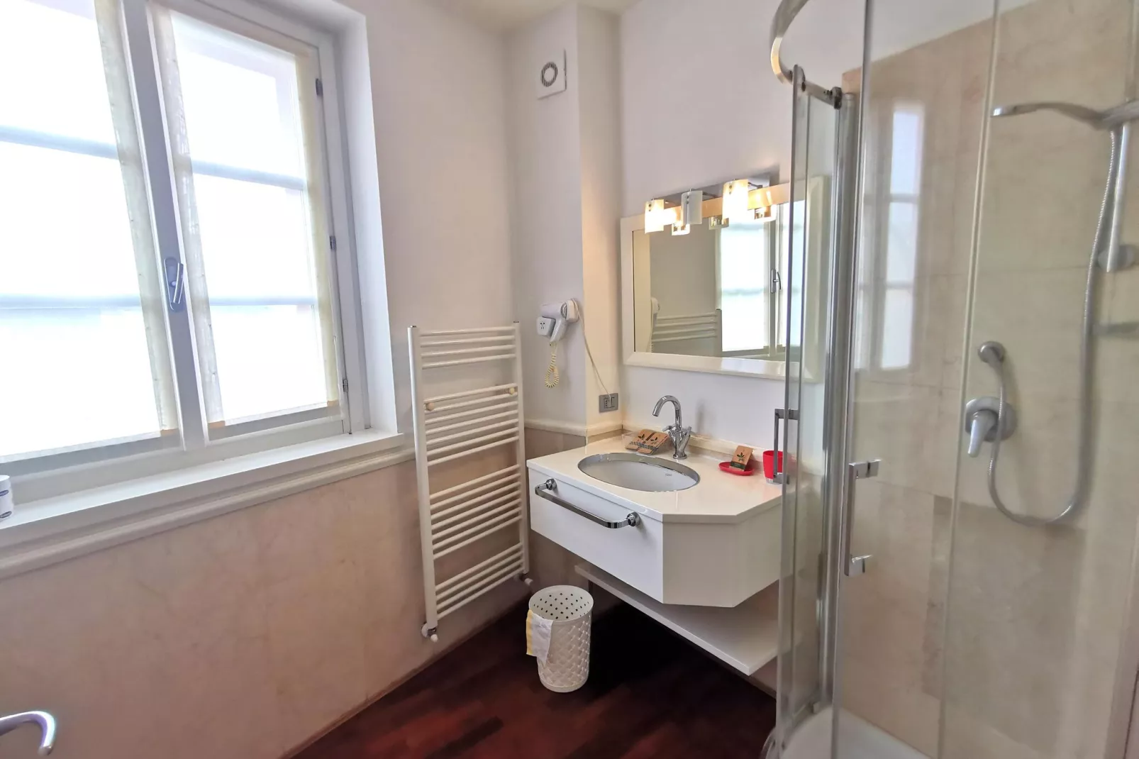 Residence Antico Verbano Meina-Trilo 6-Badezimmer