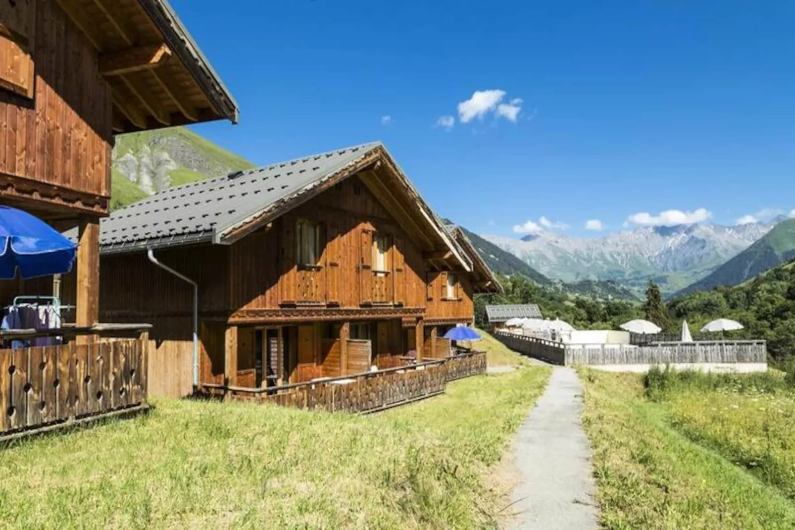 Résidence Odalys Les Chalets de l'Arvan II ***