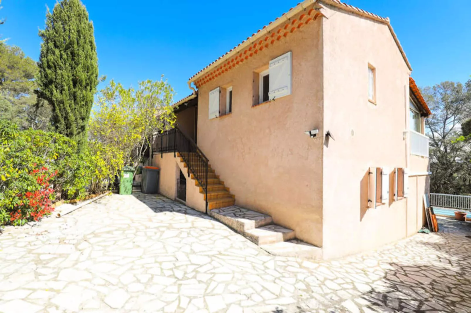 Villa 7 Pers &agrave; 10 Min Des Plages - Centre De Fr&eacute;jus