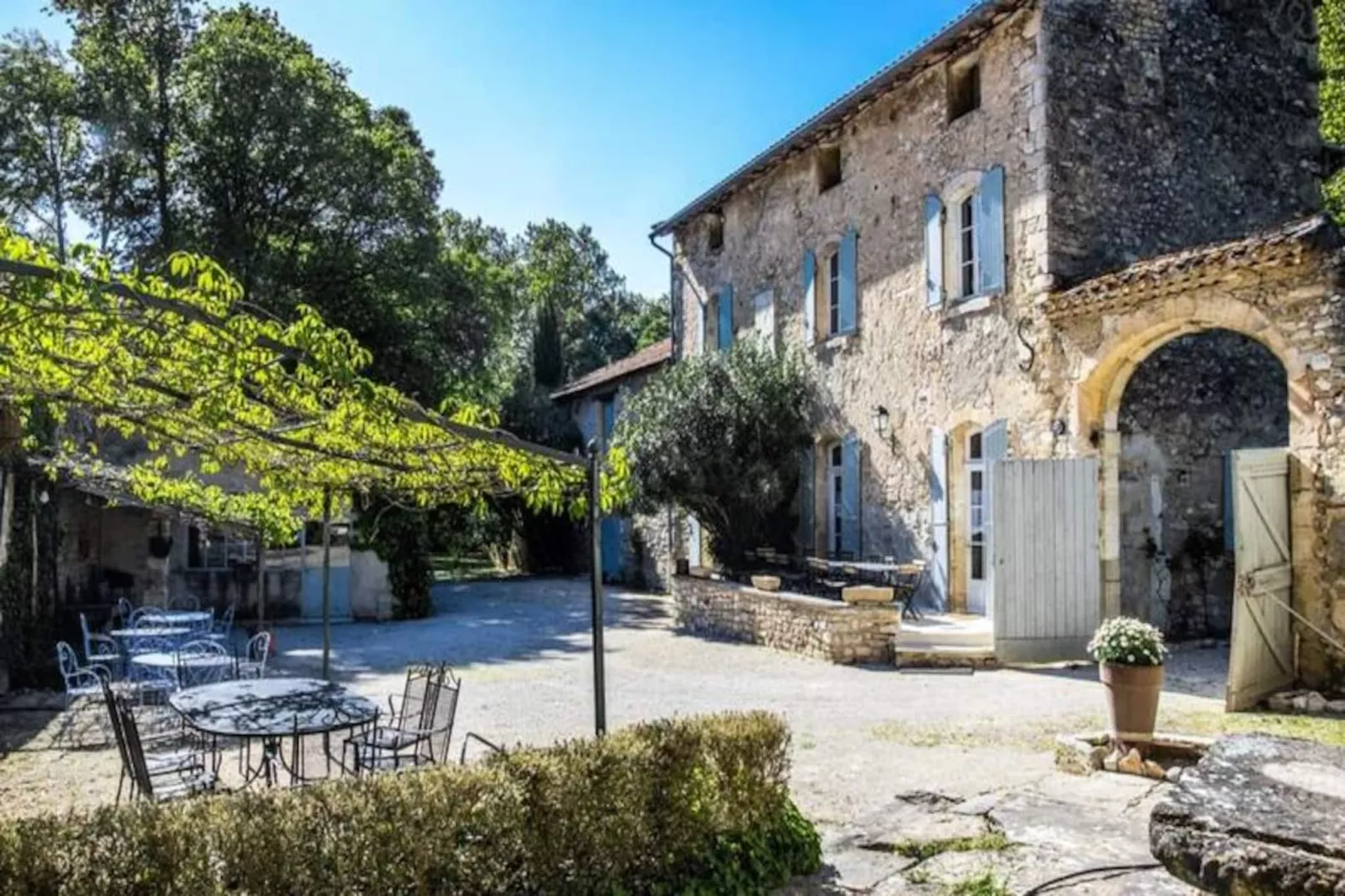 Superbe Mas Provencal Avec Piscine Chauff&eacute;e